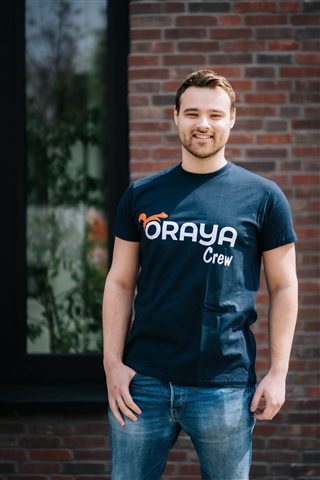 Florian, Finance bei oraya